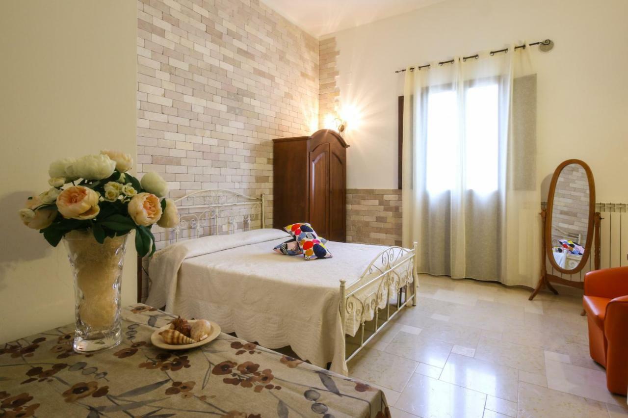 Bed and Breakfast Il Vicoletto à Pulsano Extérieur photo